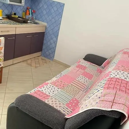 N.n דירה