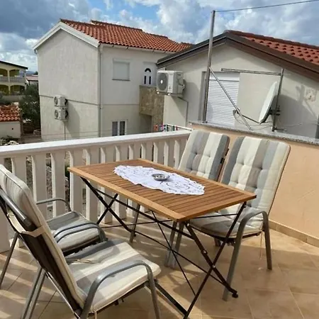Apartment N.n Vir